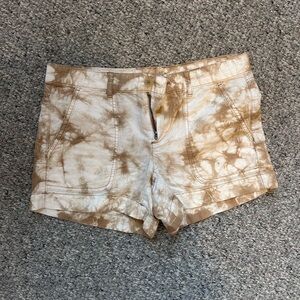 Stylish Tan Tie-Dye Women's Shorts